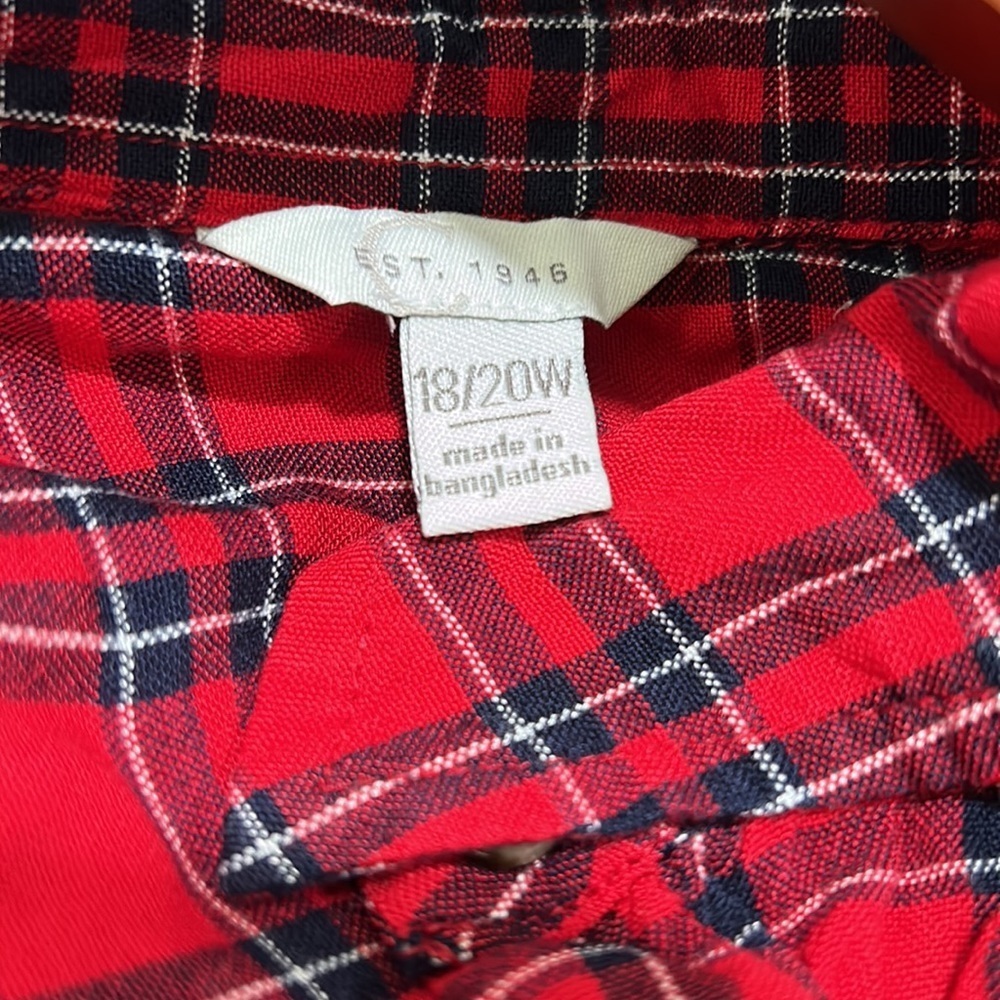 EST 1946 women’s long sleeve shirt size 18/20W GUC - Picture 7 of 8